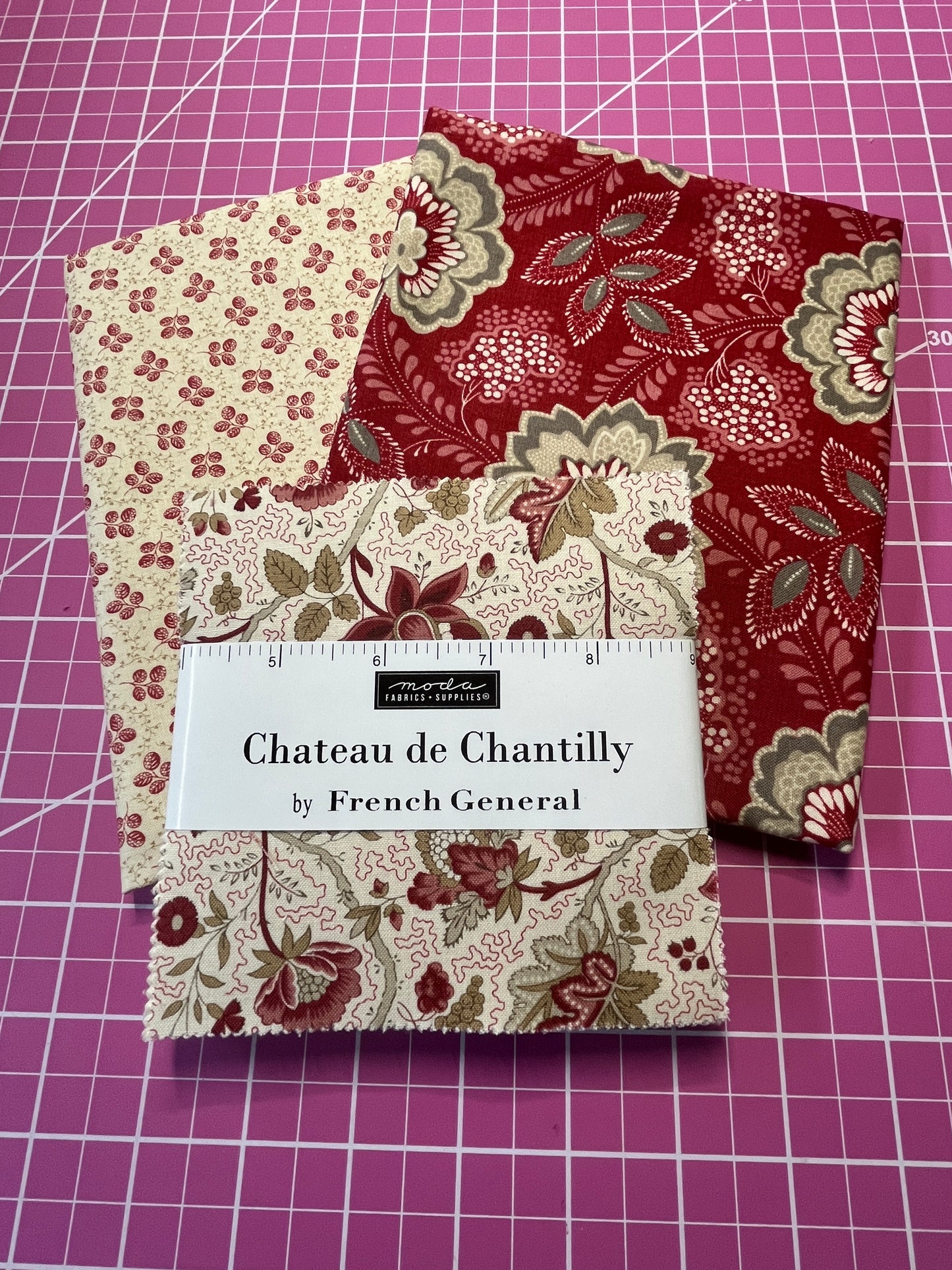 Chateau de Chantilly PreCuts Quilt Box Stash Builder