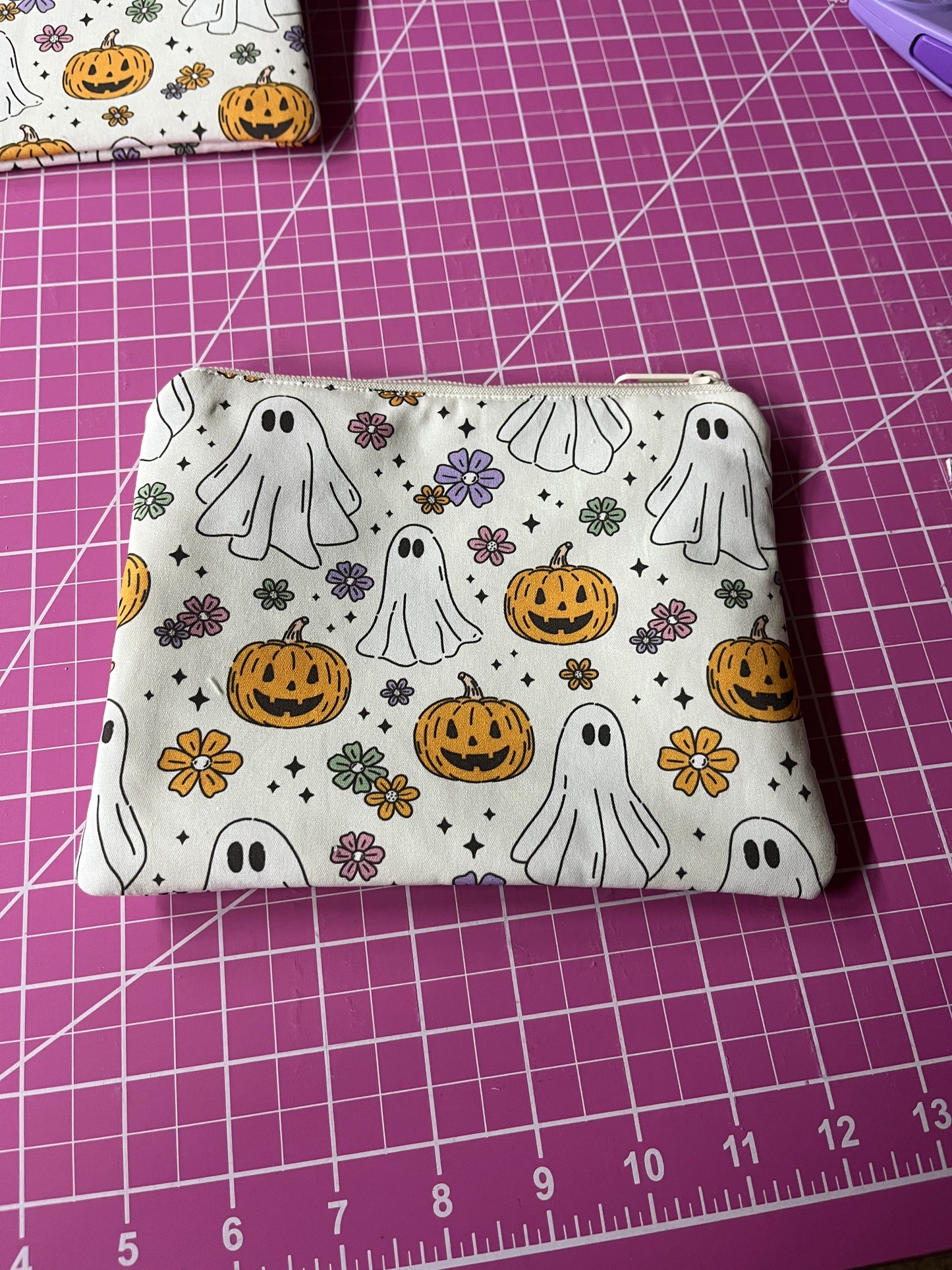 Zipper pouch/ Makeup bag small