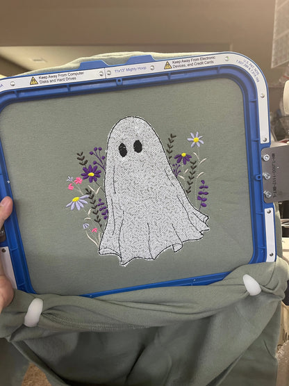 Ghost with wildflowers embroidered Crewneck Johnson Heirloom