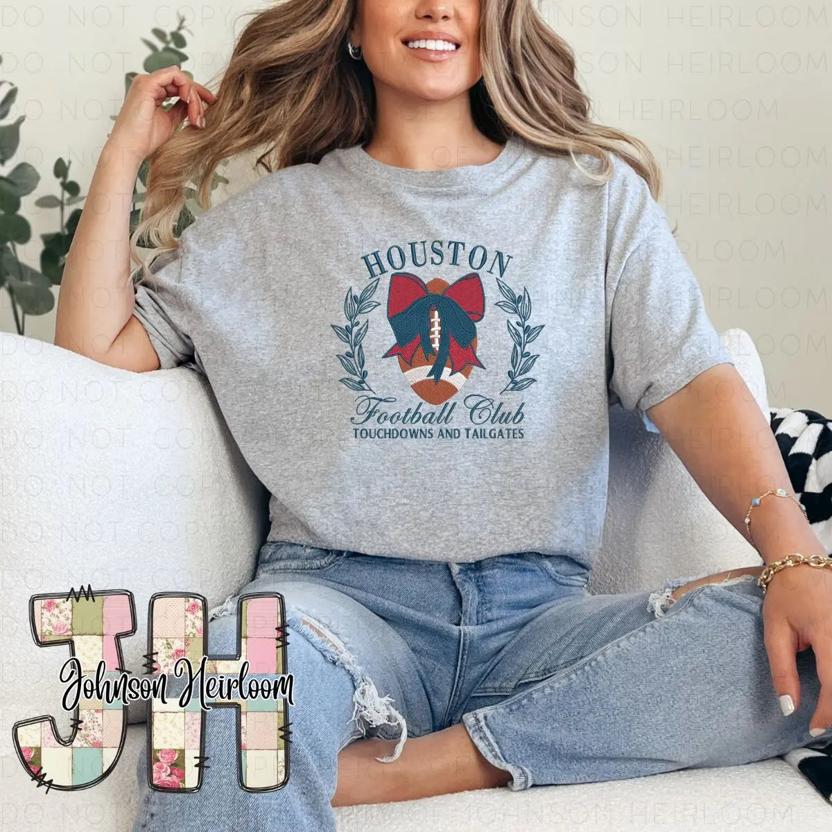 Favorite Team Spirit embroidered T-Shirt/Crewneck Johnson Heirloom