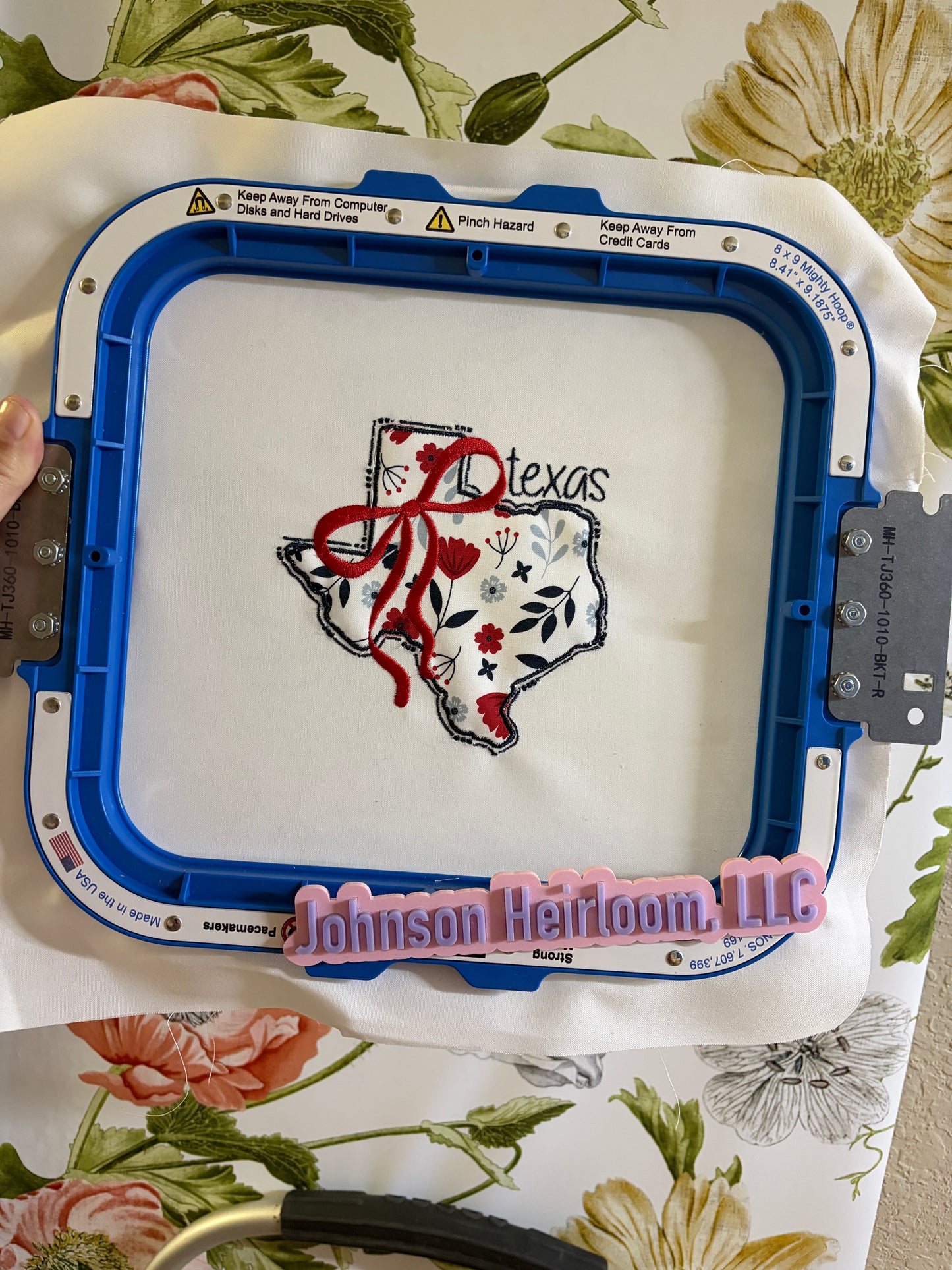 US States Embroidered Appliqué T-Shirt/Crewneck