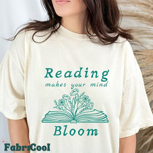 📚🌸 Reading Makes Your Mind Bloom – Graphic Shirt | T-Shirt or Crewneck Sweatshirt 🌸📚