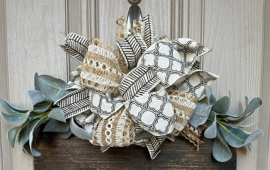 Magnetic Bow for interchangeable Door signs