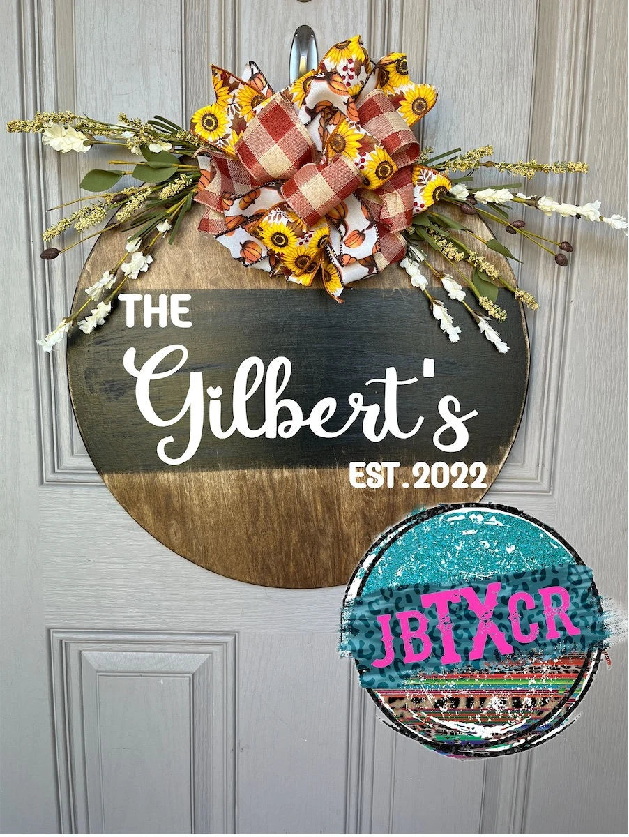 Custom Last name Wooden Round Door Sign w/ Magnetic Interchangeable Bow