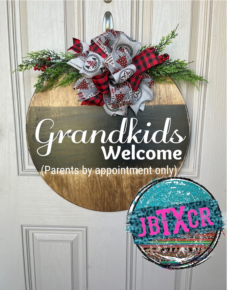 Grandkids Welcome Wooden Round Door Sign w/ Magnetic Interchangeable Bow