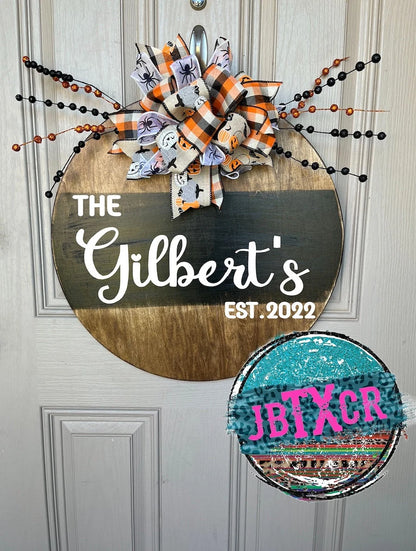 Custom Last name Wooden Round Door Sign w/ Magnetic Interchangeable Bow