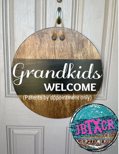 Grandkids Welcome Wooden Round Door Sign w/ Magnetic Interchangeable Bow
